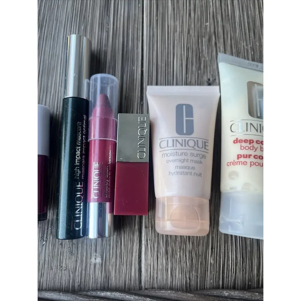 Lot of 8 CLINIQUE Products.